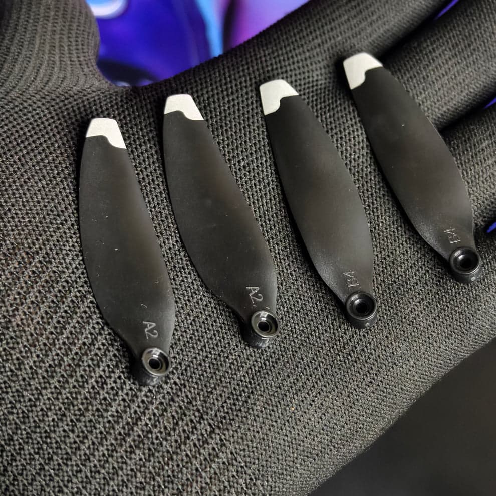 M3/Y3 Max ULTRA With Display Remote Intelligent obstacle avoidance/brushless motor/three axis self stabilized electric adjustment pan head/optical flow positioning