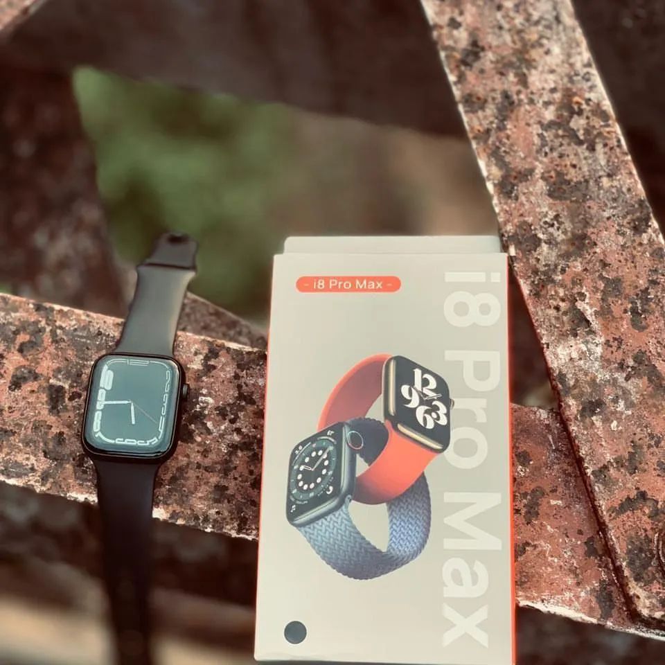 I8 PRO MAX SMART WATCH
