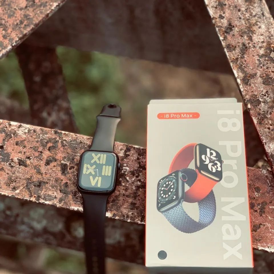 I8 PRO MAX SMART WATCH
