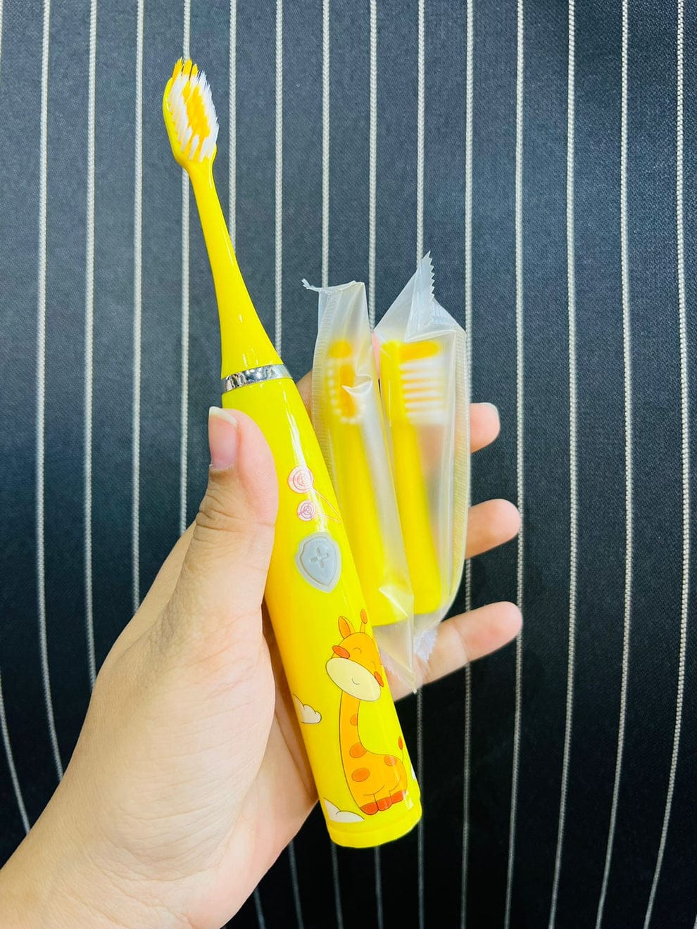 Electric Toothbrush for Kids – Sonic Technology, 3 Cleaning Modes & Soft Brush Head
